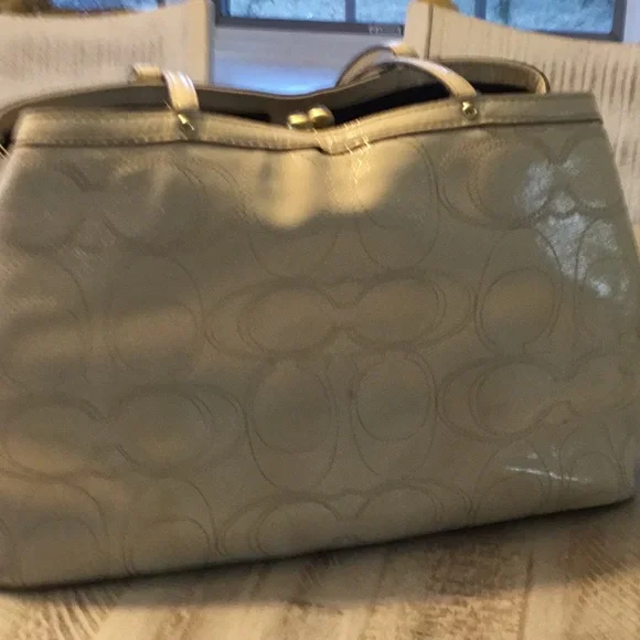 Beautiful Coach bag - Picture 5 of 11
